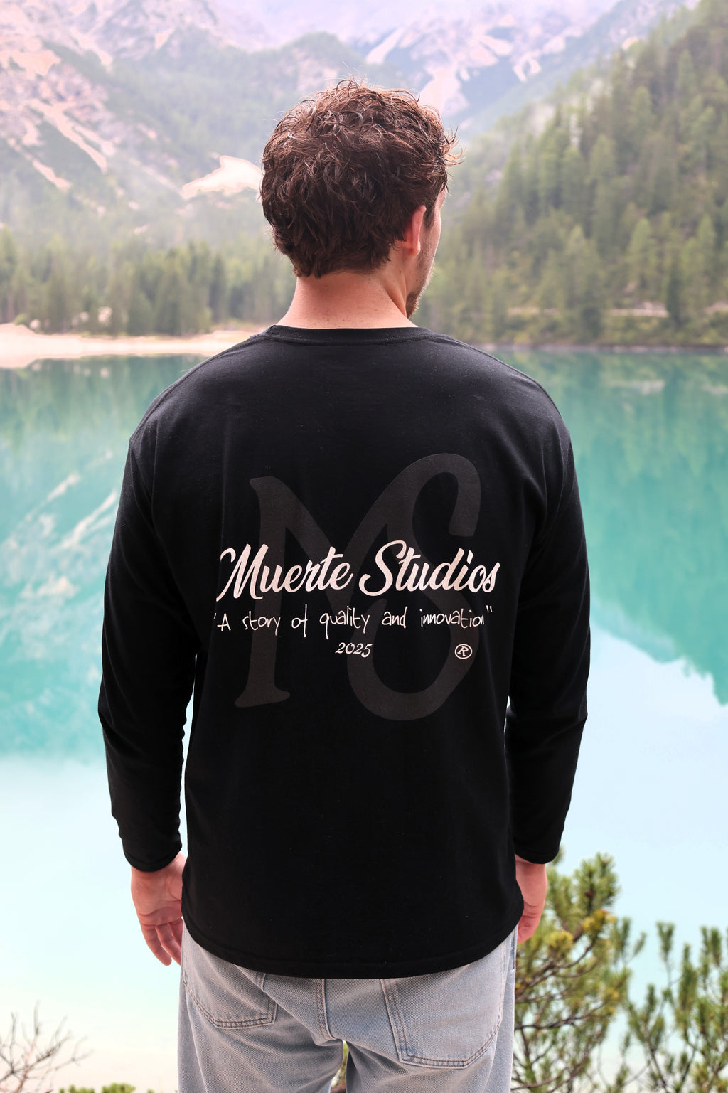 Studio Longsleeve Black