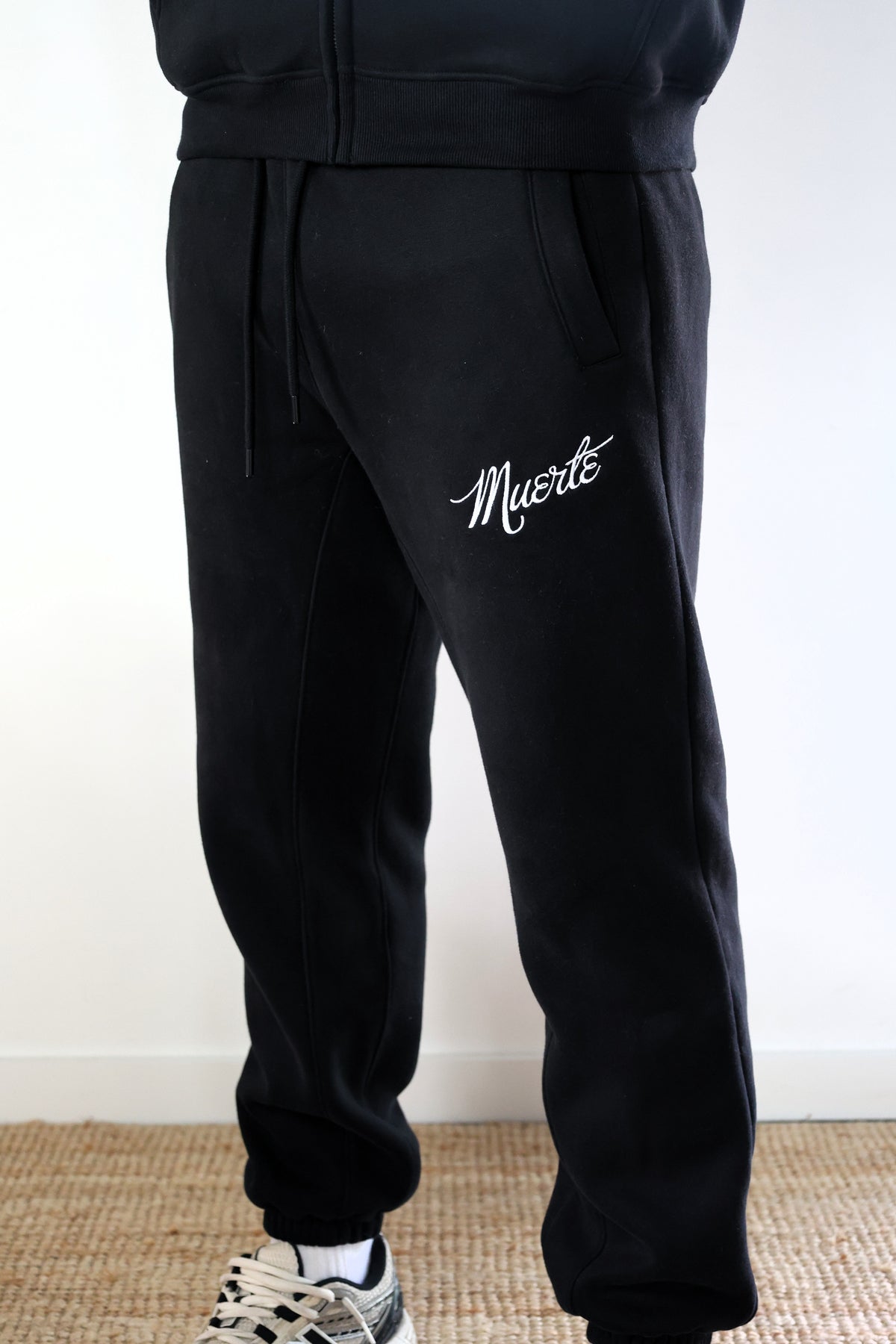 Joggingset Wearable Art Black