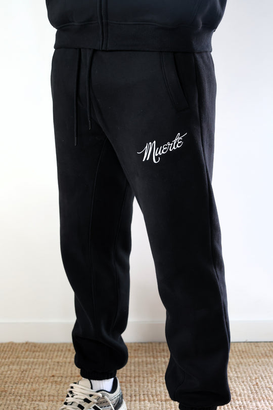 Jogger Wearable Art Black