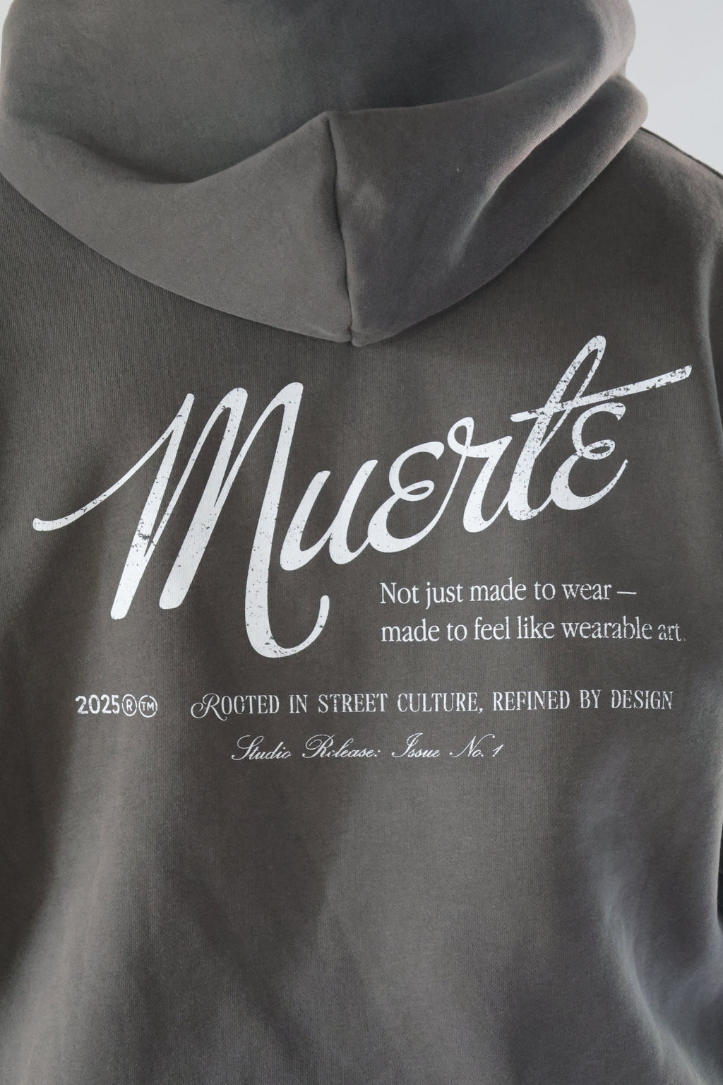 Zip-Hoodie Wearable Art Smoke Grey