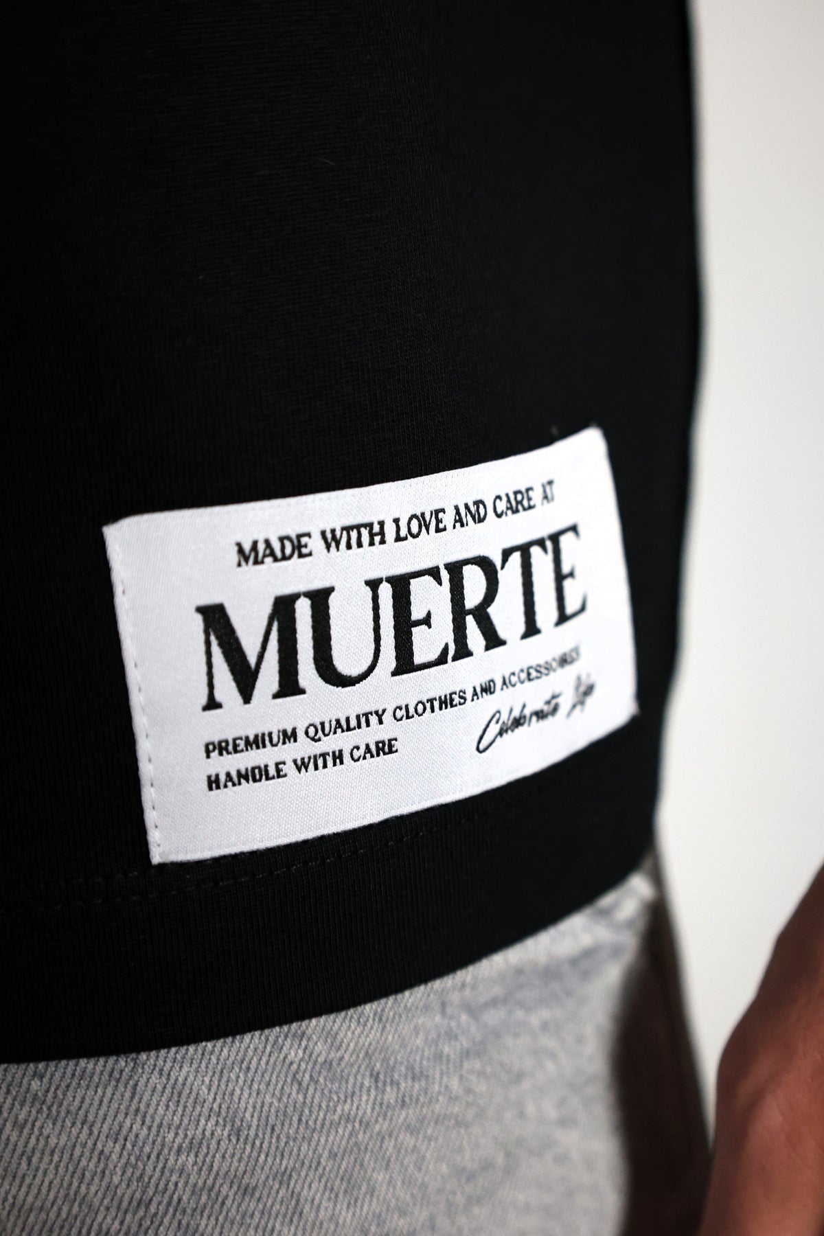 The Atelier Tee Black